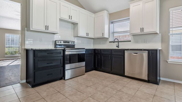 527 Alameda Avenue, Duncanville, TX 75137