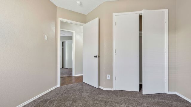 527 Alameda Avenue, Duncanville, TX 75137