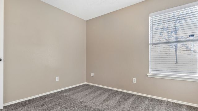 527 Alameda Avenue, Duncanville, TX 75137