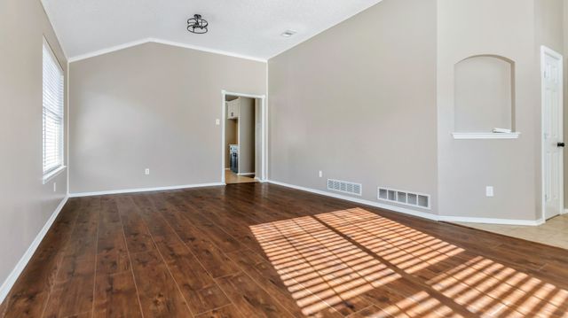 527 Alameda Avenue, Duncanville, TX 75137