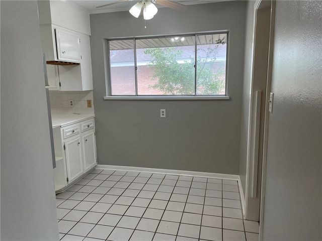 417 Montclair Dr, Corpus Christi, TX 78412