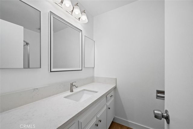 2613 W Aurora 2, Santa Ana, CA 92704
