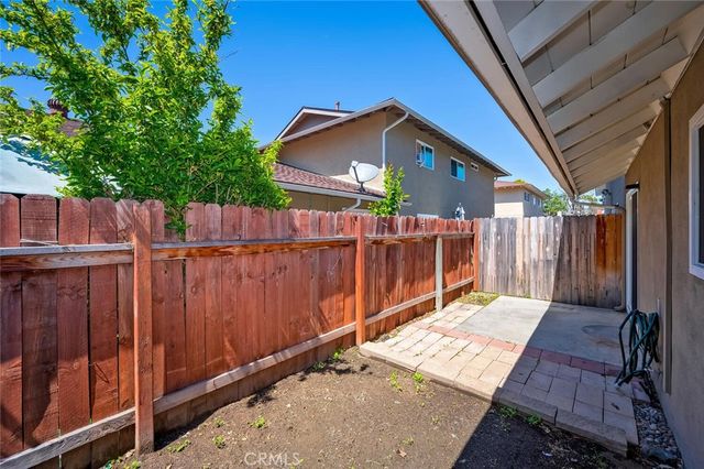 2613 W Aurora 2, Santa Ana, CA 92704