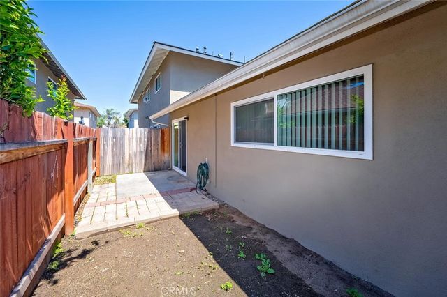 2613 W Aurora 2, Santa Ana, CA 92704