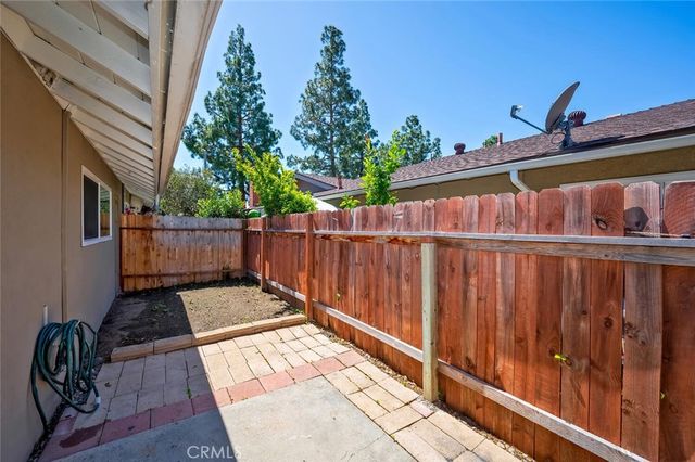 2613 W Aurora 2, Santa Ana, CA 92704