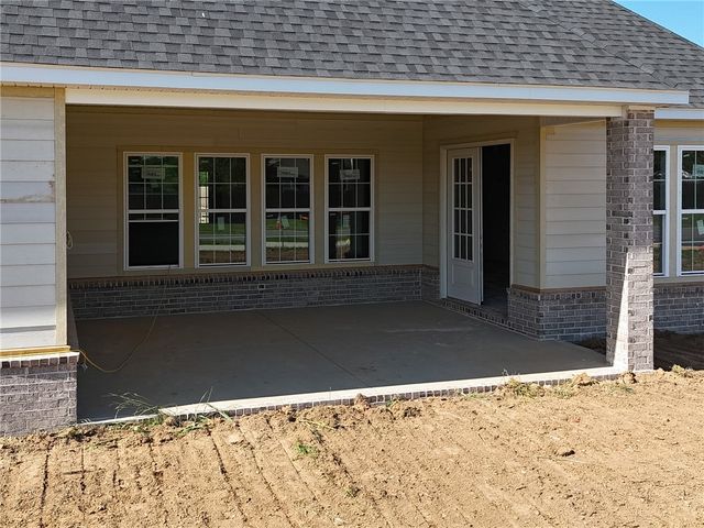 6557 Courtland Avenue, Springdale, AR 72762