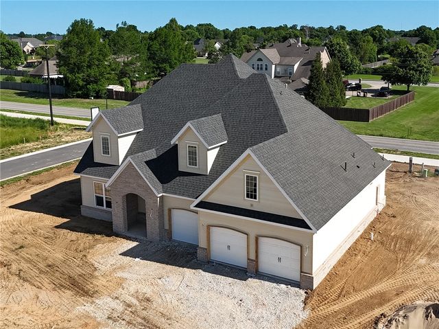 6557 Courtland Avenue, Springdale, AR 72762
