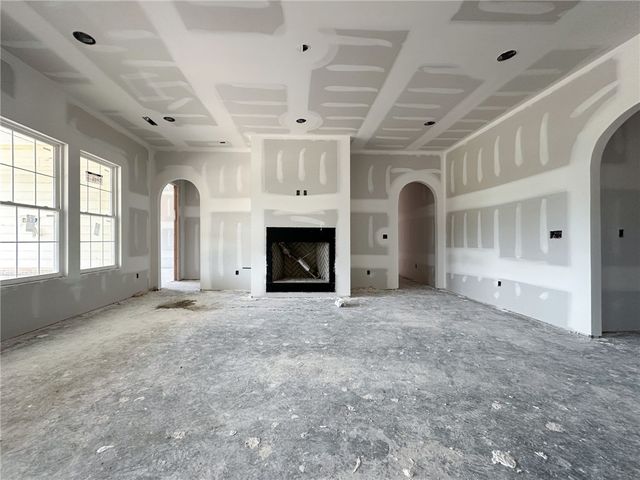6557 Courtland Avenue, Springdale, AR 72762