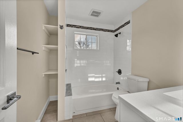 113 Park Avenue 18, Danbury, CT 06810