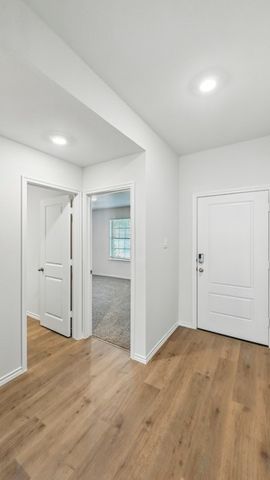 4617 Enclave Drive, Sanger, TX 76266