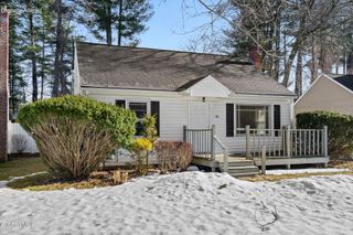 27 Dresden Court, Guilderland, NY 12203