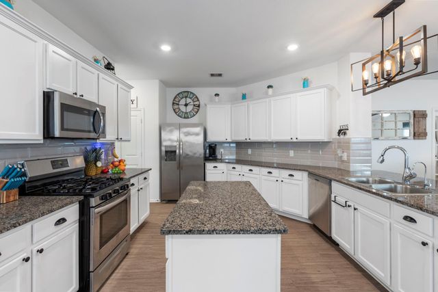 2824 Mistygate Court, Conroe, TX 77301