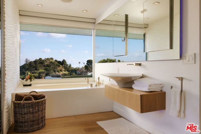 2402 Carman Crest Drive, Los Angeles, CA 90068