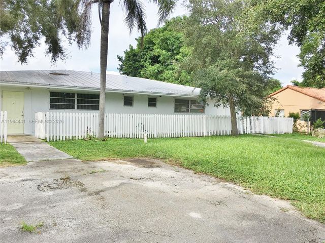 5831 SW 62nd St WEST, Miami, FL 33143