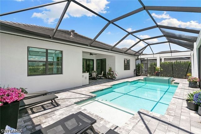 3135 Heather Glen CT, Naples, FL 34114