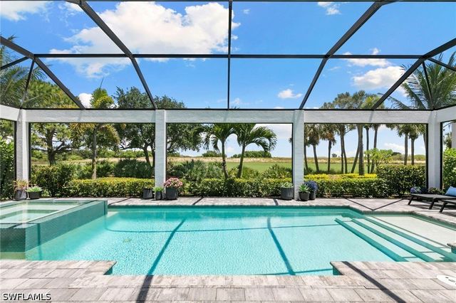 3135 Heather Glen CT, Naples, FL 34114