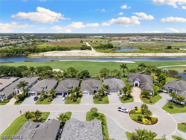 3135 Heather Glen CT, Naples, FL 34114