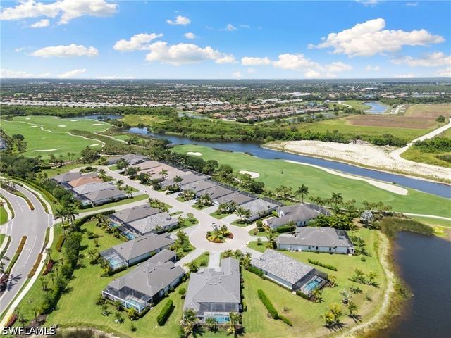3135 Heather Glen CT, Naples, FL 34114