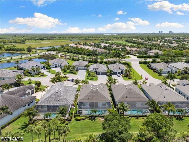 3135 Heather Glen CT, Naples, FL 34114