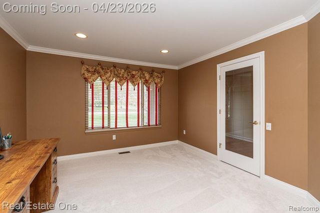1865 Crestline Street, Rochester Hills, MI 48307
