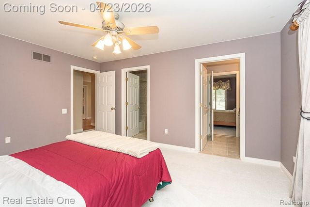 1865 Crestline Street, Rochester Hills, MI 48307