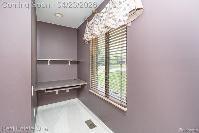 1865 Crestline Street, Rochester Hills, MI 48307