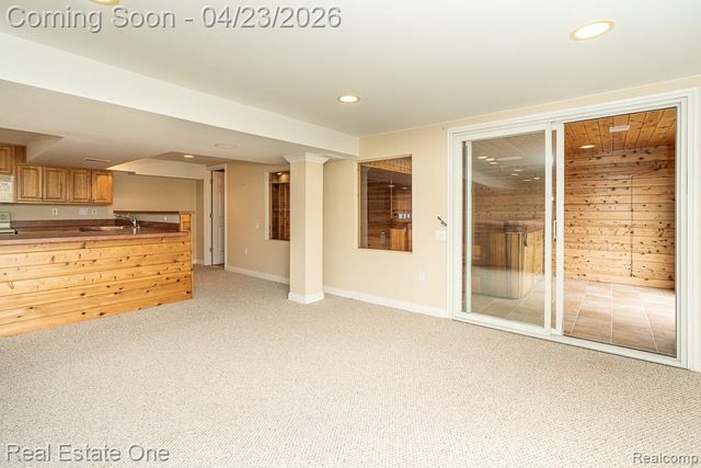 1865 Crestline Street, Rochester Hills, MI 48307