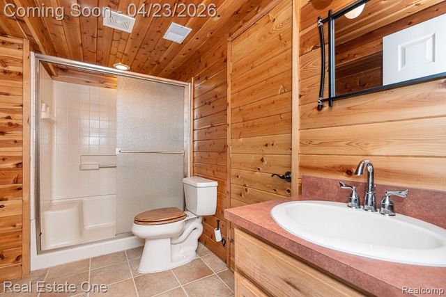 1865 Crestline Street, Rochester Hills, MI 48307