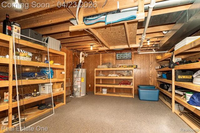 1865 Crestline Street, Rochester Hills, MI 48307