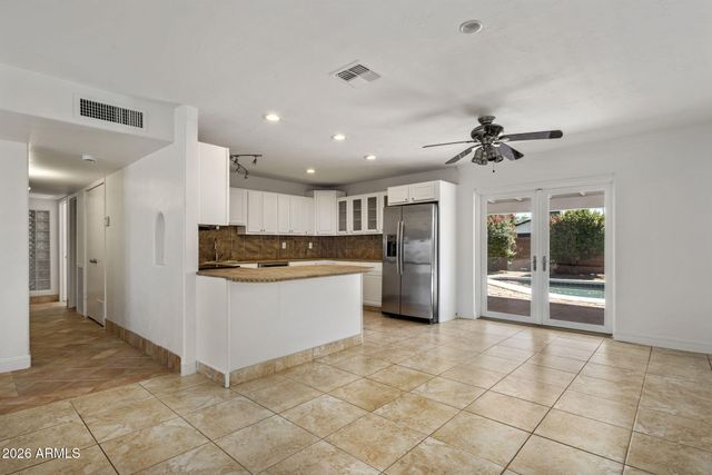 8307 E MONTEROSA Street, Scottsdale, AZ 85251