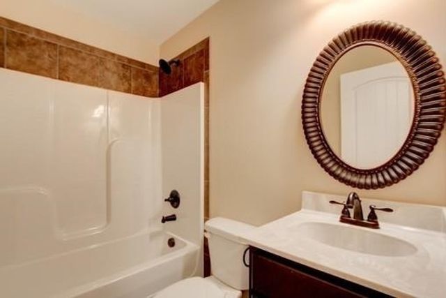 242 Fairview Ln Apt A, Clarksville, TN 37040