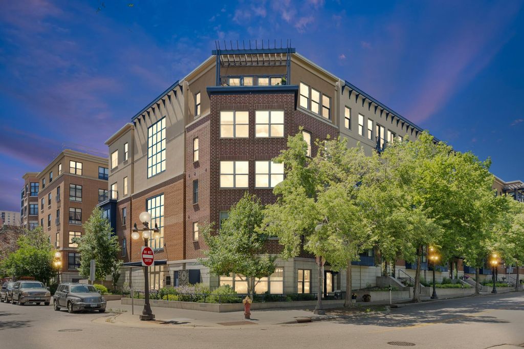 209 8th Street E 305, Saint Paul, MN 55101 — exterior
