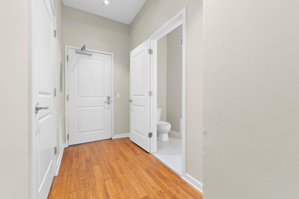 209 8th Street E 305, Saint Paul, MN 55101 — photo 5