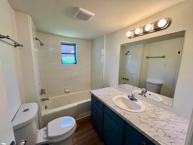 8 Clark Street, Laurens, SC 29360