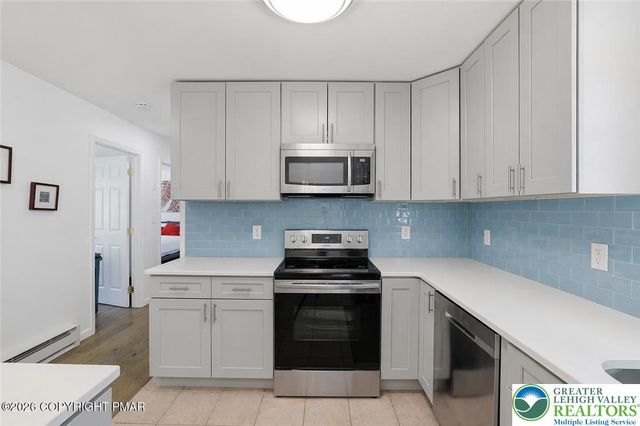 9407 Juniper Drive, Coolbaugh Twp, PA 18466