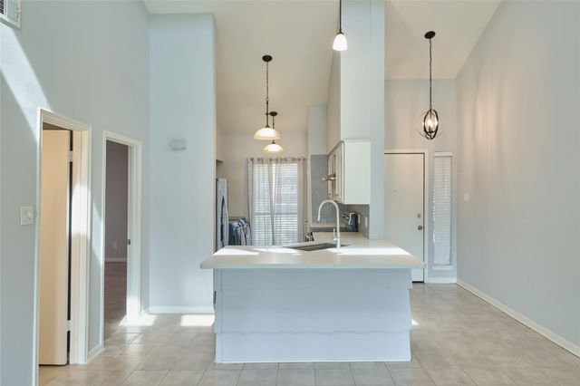 192 April Point Drive N, Montgomery, TX 77356