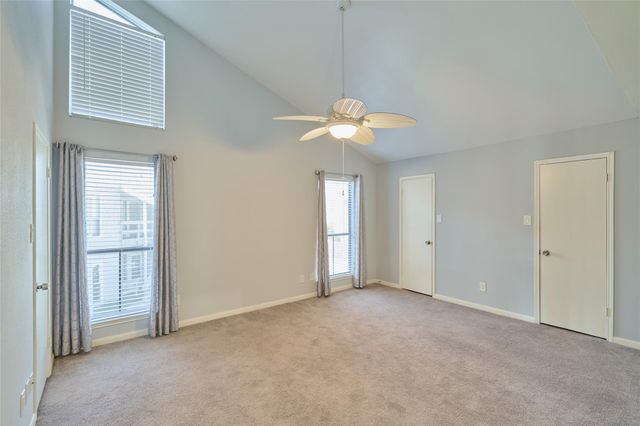 192 April Point Drive N, Montgomery, TX 77356