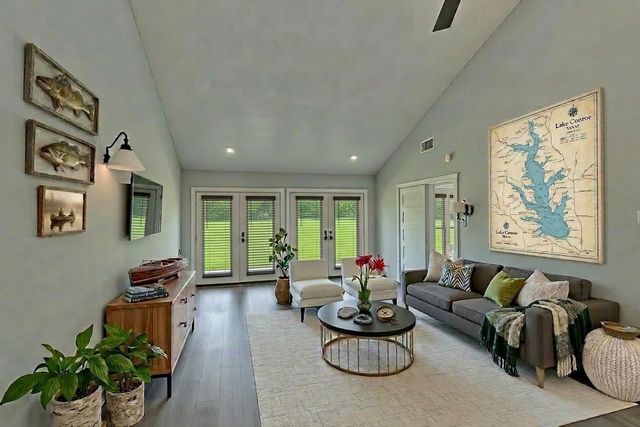 192 April Point Drive N, Montgomery, TX 77356