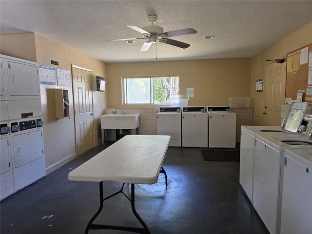 4215 E BAY DRIVE 1403, Clearwater, FL 33764