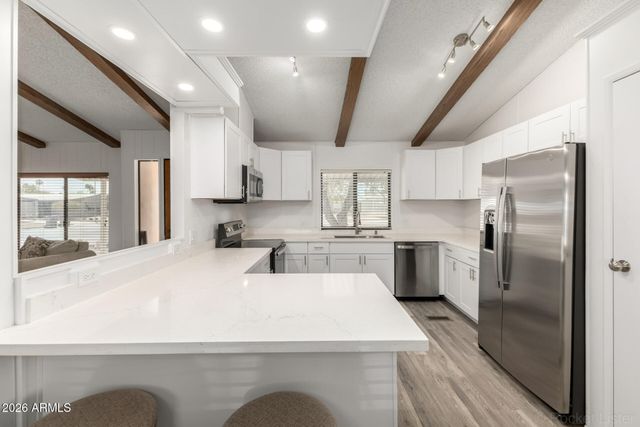 512 S 83RD Way, Mesa, AZ 85208