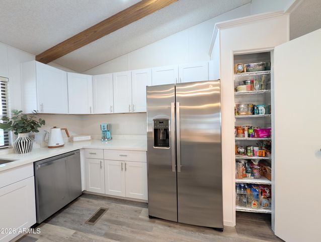 512 S 83RD Way, Mesa, AZ 85208