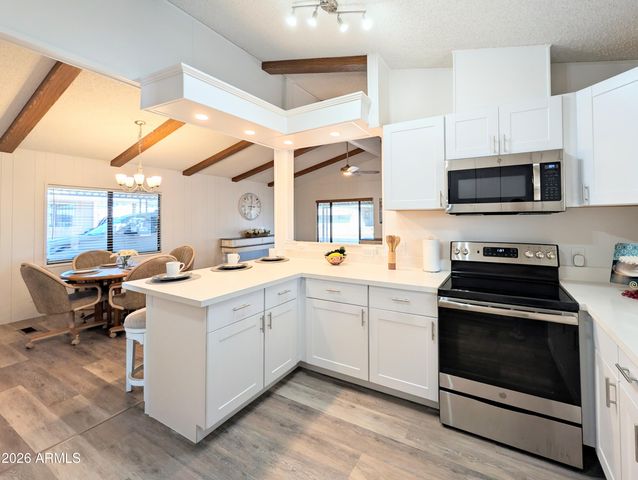 512 S 83RD Way, Mesa, AZ 85208