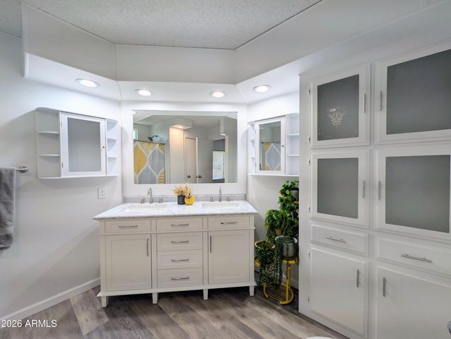 512 S 83RD Way, Mesa, AZ 85208