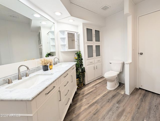 512 S 83RD Way, Mesa, AZ 85208