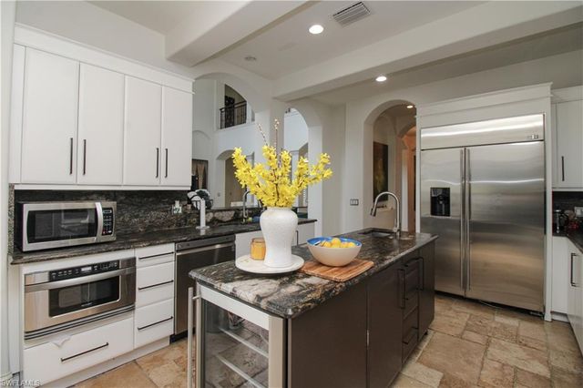 1412 Hemingway PL, Naples, FL 34103