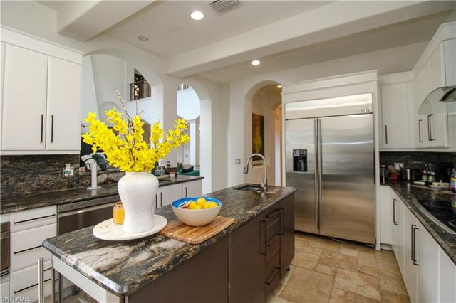 1412 Hemingway PL, Naples, FL 34103