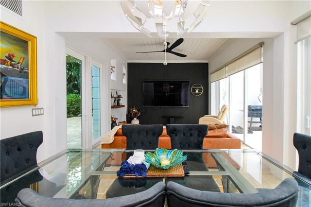 1412 Hemingway PL, Naples, FL 34103