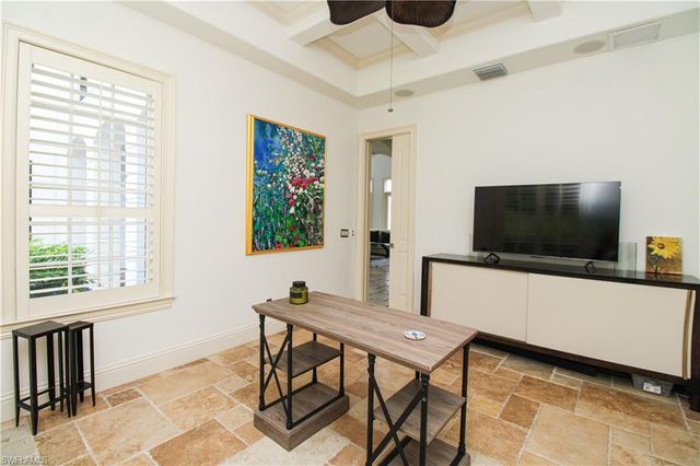 1412 Hemingway PL, Naples, FL 34103