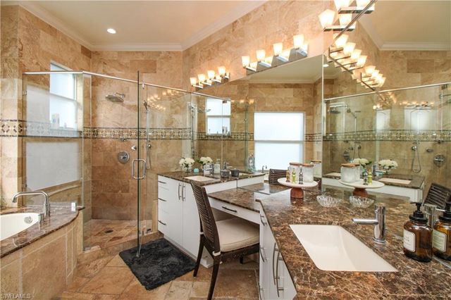 1412 Hemingway PL, Naples, FL 34103