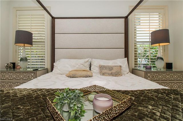 1412 Hemingway PL, Naples, FL 34103